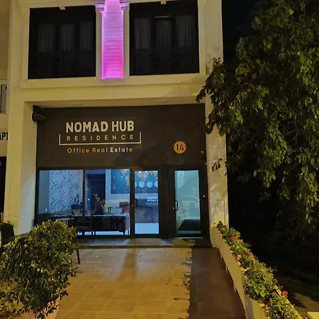 Hotel apartamentowy Nomad Hub 3*