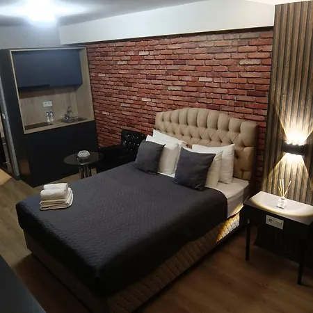 Hotel apartamentowy Nomad Hub 3*