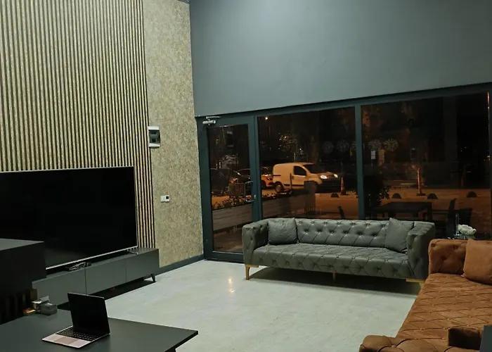 Nomad Hub Apartmanhotel