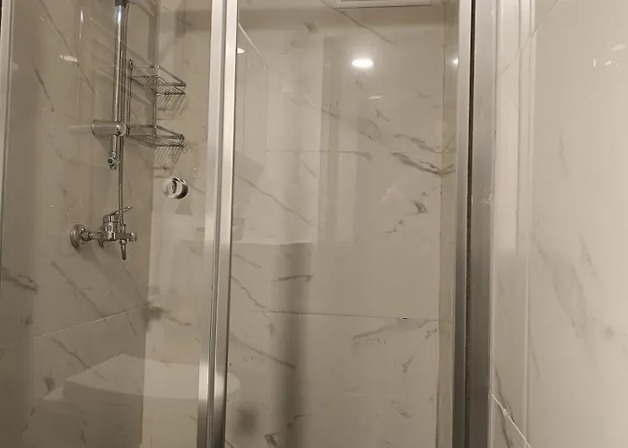 Nomad Hub Apartmanhotel 3*