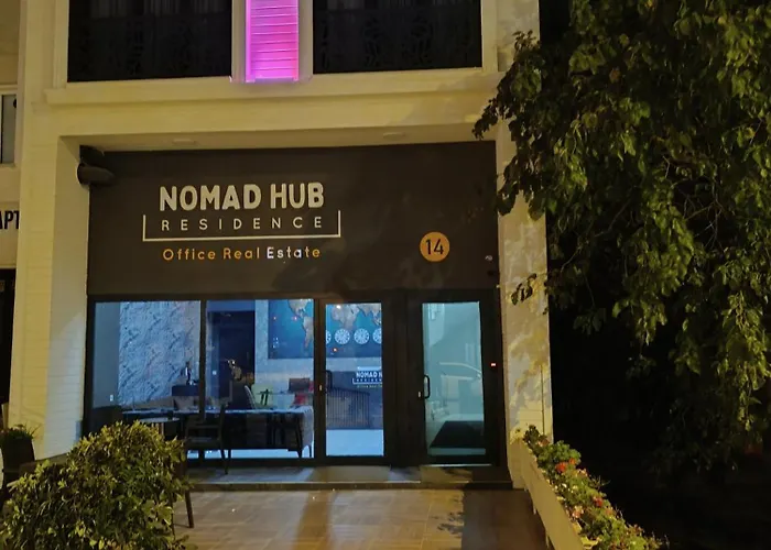 Apartmanhotel Nomad Hub 3*