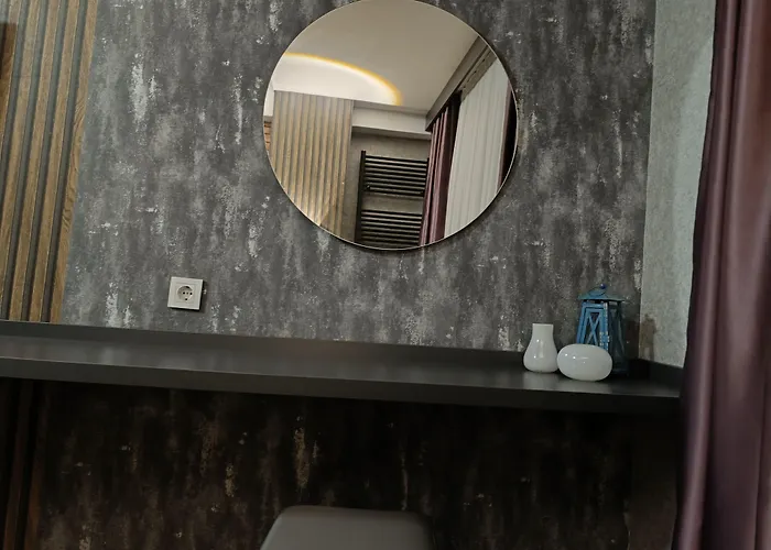 Nomad Hub Apartmanhotel 3*