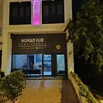 公寓式酒店 Nomad Hub 3*