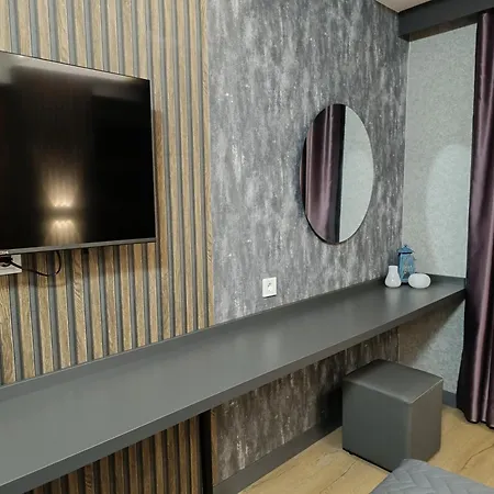Hotel apartamentowy Nomad Hub 3*